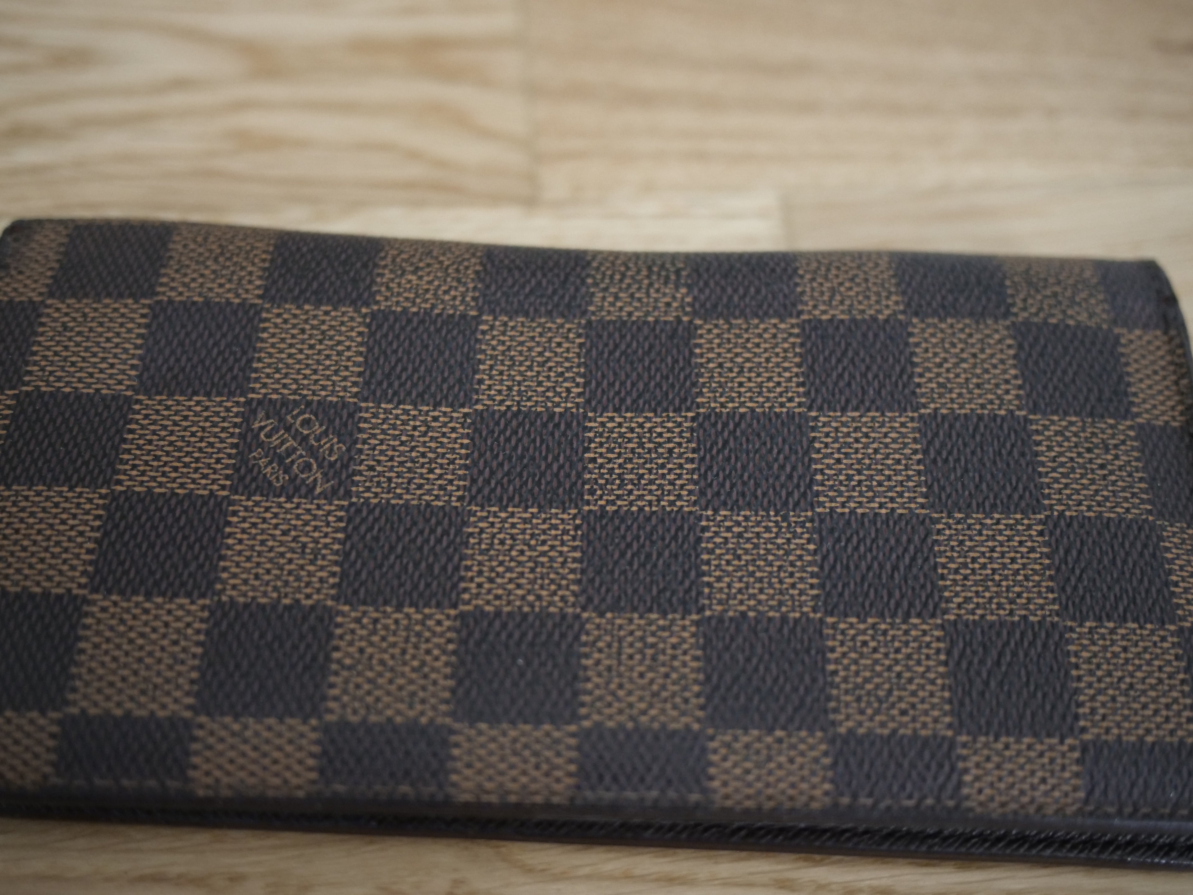 Louis Vuitton Large Damier Wallet