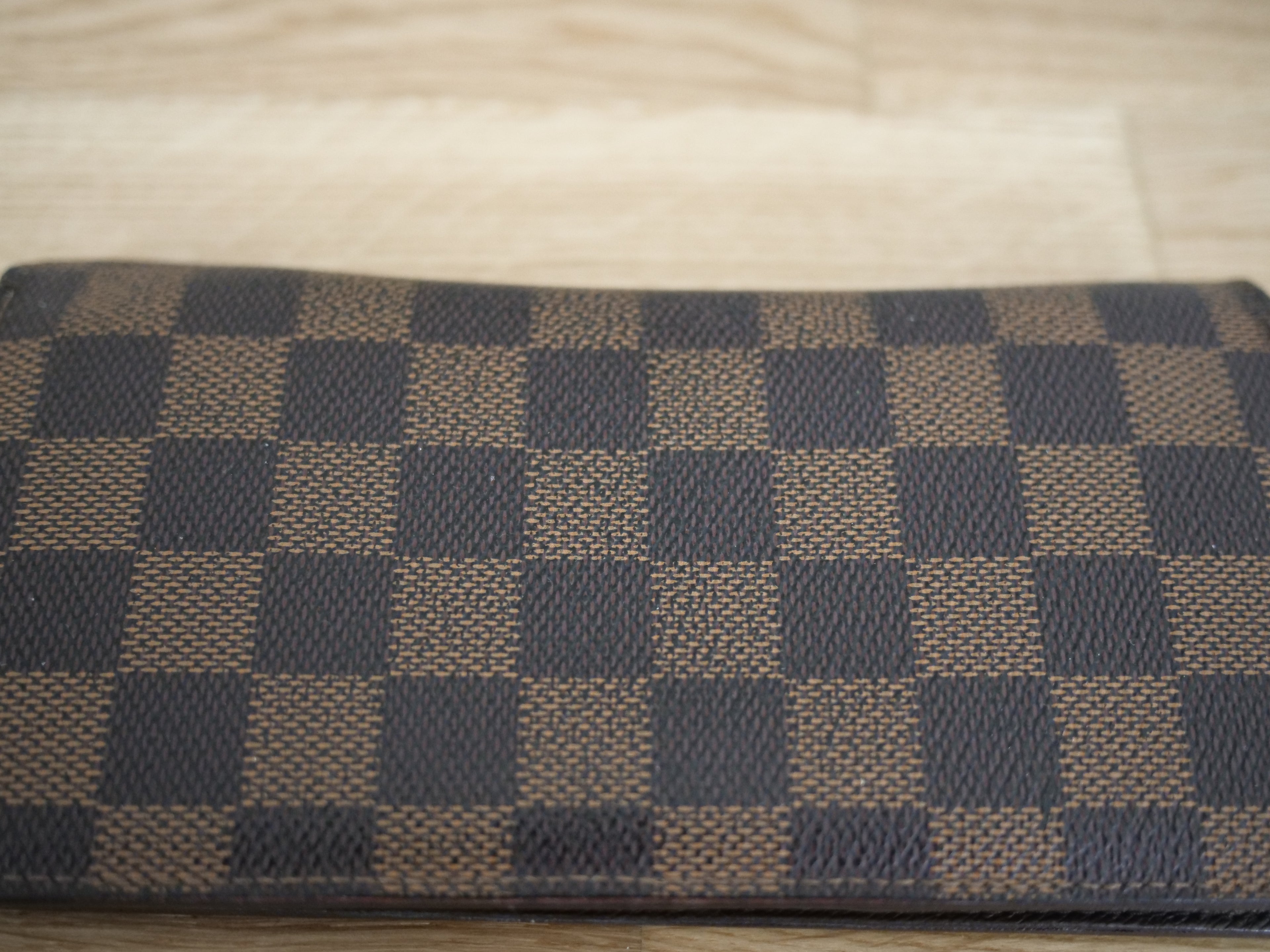 Louis Vuitton Large Damier Wallet