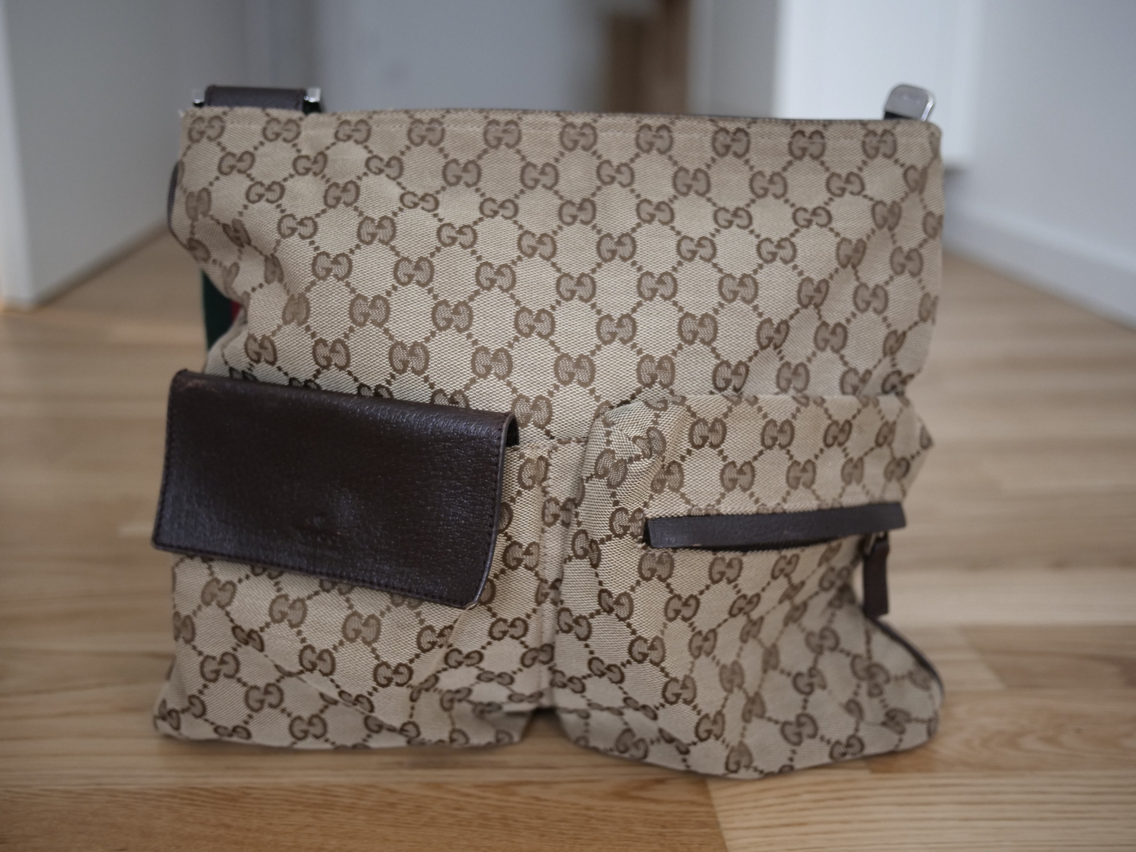 Gucci Shoulder Bag